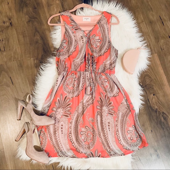 Everly Dresses & Skirts - EVERLY Peach Paisley Dress